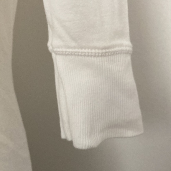 American Eagle Outfitters White 3/4 Sleeve w/ Scoop Neckline Top - Picture 5 of 8